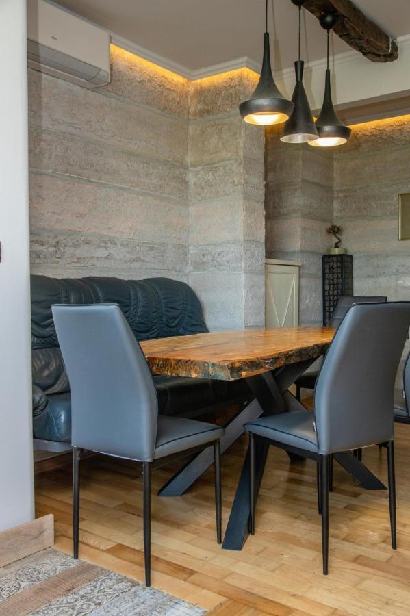 Art Luxury Apartment Burgas City Exterior foto