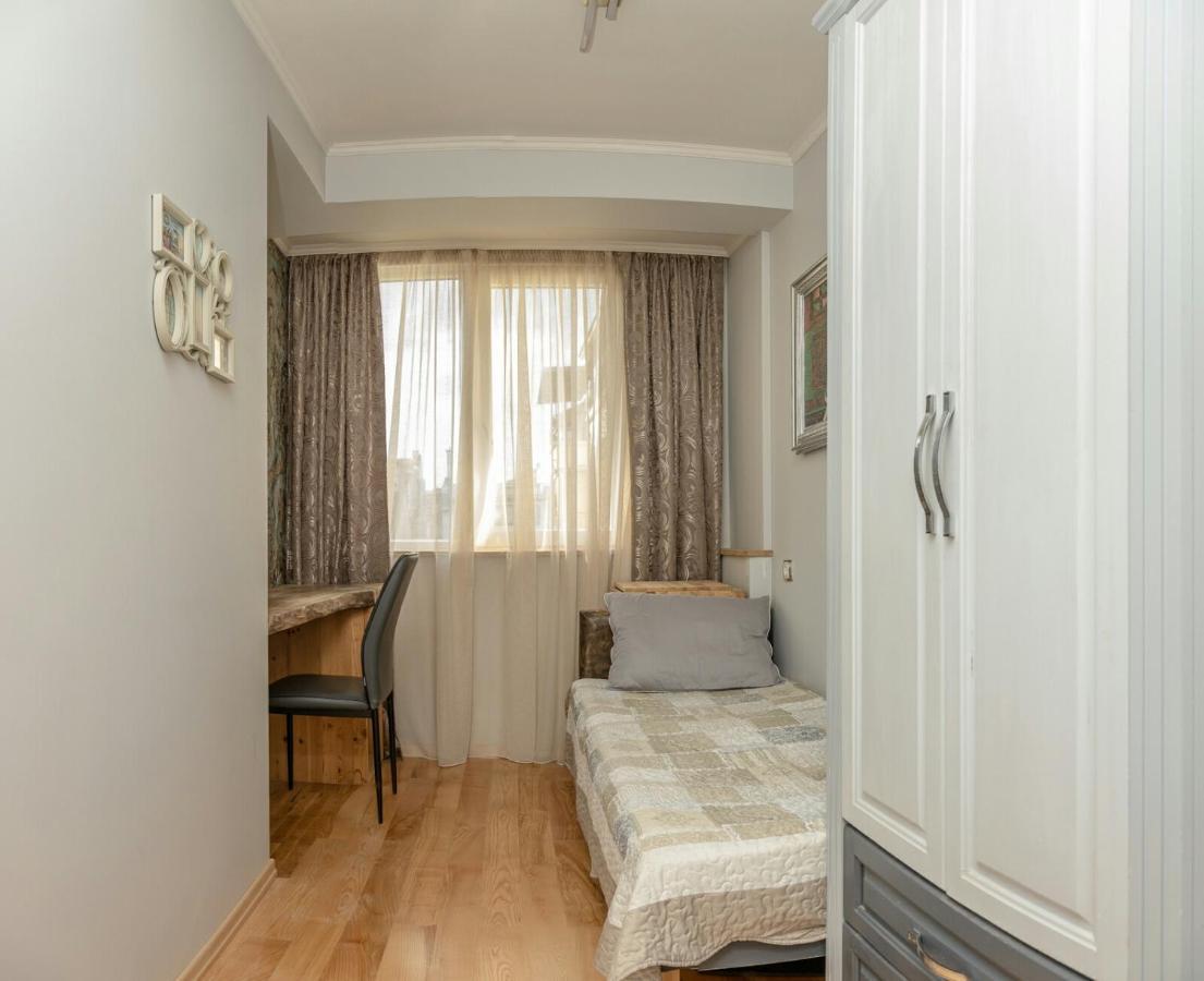 Art Luxury Apartment Burgas City Exterior foto
