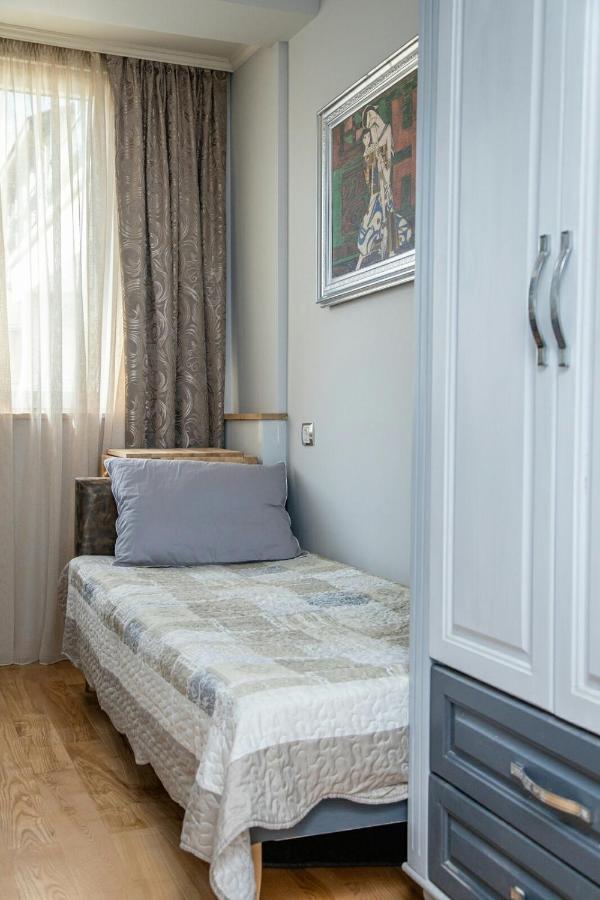 Art Luxury Apartment Burgas City Exterior foto